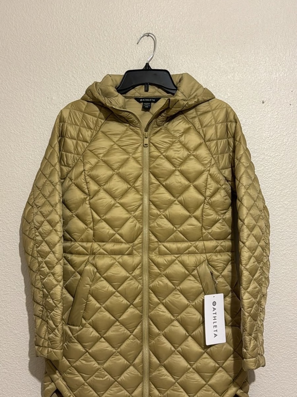 NWT Athleta Whisper Featherless Parka size small gold - Picture 1 of 4
